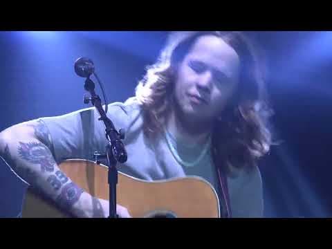 Billy Strings - New Orleans, LA - NYE 2022 - Full Performance (12.31.22 SET 1) Thumbnail